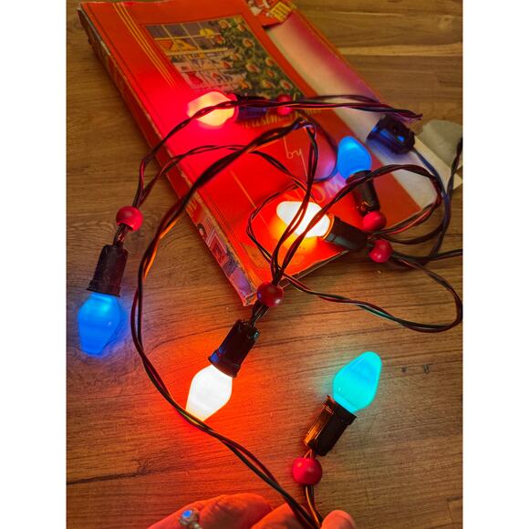 Antique Noma Multi-Colored Christmas Lights 12 Ft 7 Bakelite Red Cap Sockets C9 - Picture 1 of 10